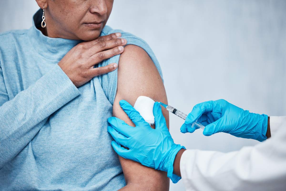 When Should You Get a Flu Shot? How Does the Flu Shot Work? How Long Does It Last?